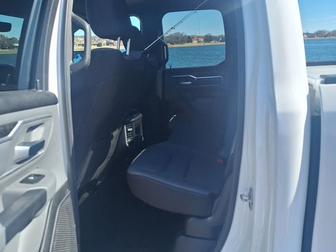Used 2023 RAM 1500 Big Horn AWD/4WD image 12