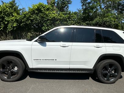 Used 2024 Jeep Grand Cherokee Limited w/ Luxury Tech Group II