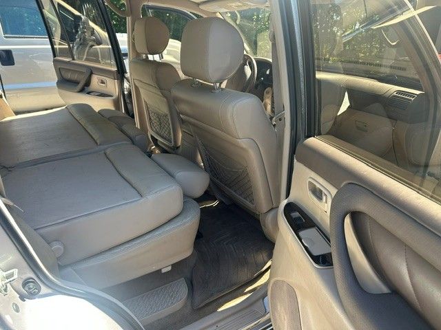 Used 2000 Toyota Land Cruiser AWD/4WD image 11