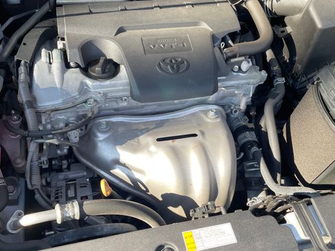 Used 2017 Toyota RAV4 XLE image 18