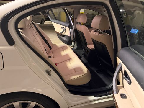 Used 2011 BMW 328i xDrive Sedan image 11