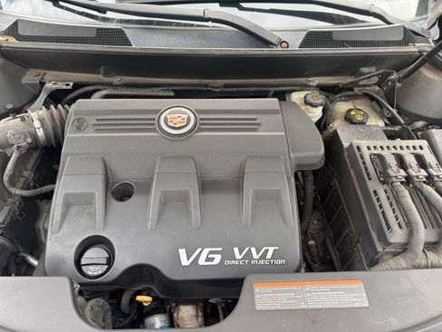 Used 2012 Cadillac SRX Luxury image 4