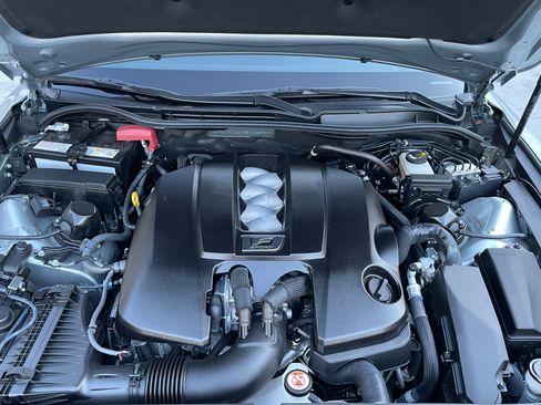 Used 2023 Lexus IS 500 image 11