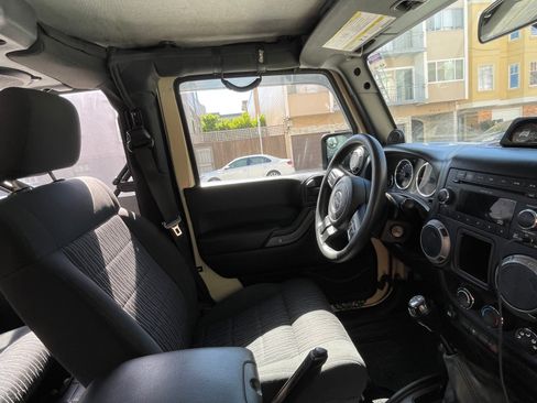 Used 2011 Jeep Wrangler Sport AWD/4WD image 13