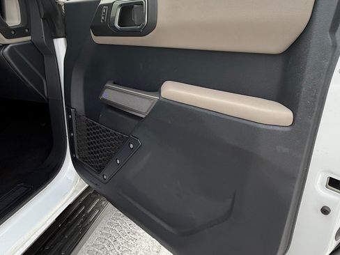 Used 2021 Ford Bronco Wildtrak image 16