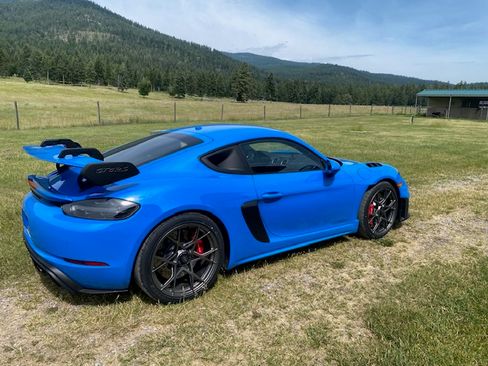 Used 2025 Porsche 718 Cayman GT4 RS image 2