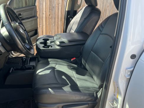 Used 2020 RAM 3500 Tradesman image 12