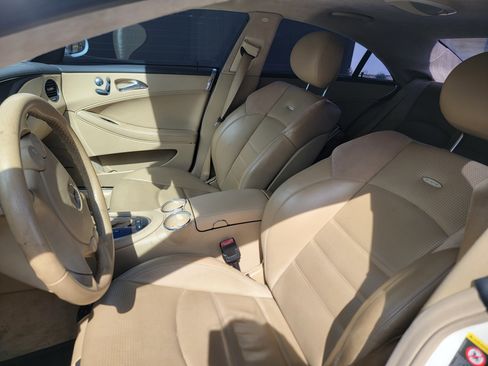 Used 2006 Mercedes-Benz CLS 55 AMG image 10