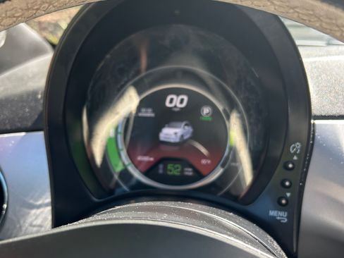 Used 2017 FIAT 500 e w/ Esport Package image 10