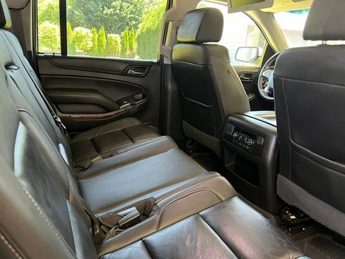 Used 2017 Chevrolet Suburban LT AWD/4WD image 13