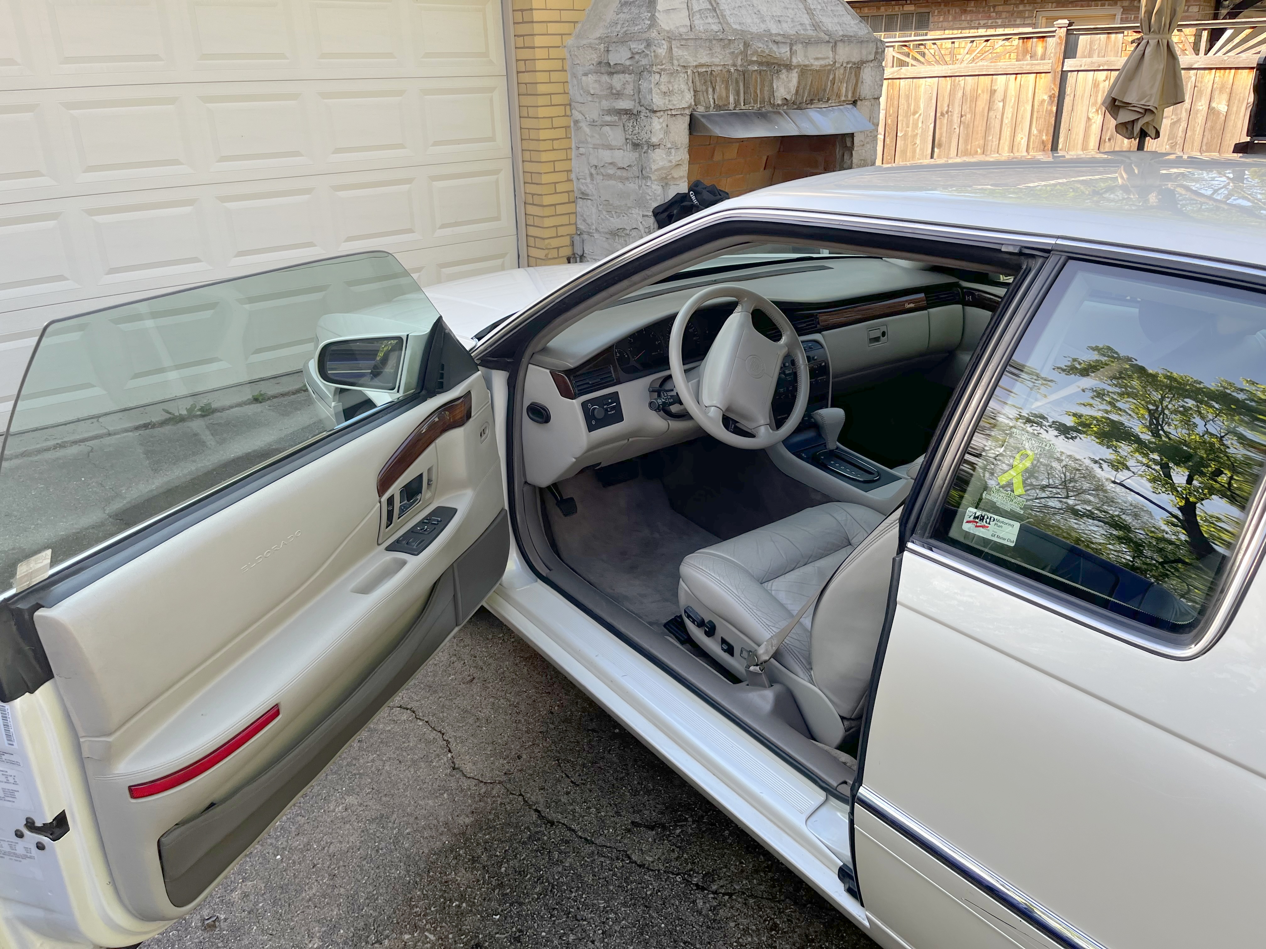 Used 1997 Cadillac Eldorado w/ Leather/Lumbar Pkg FWD image 8
