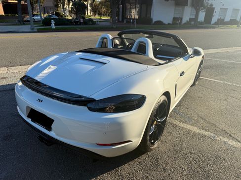 Used 2024 Porsche 718 Boxster image 5