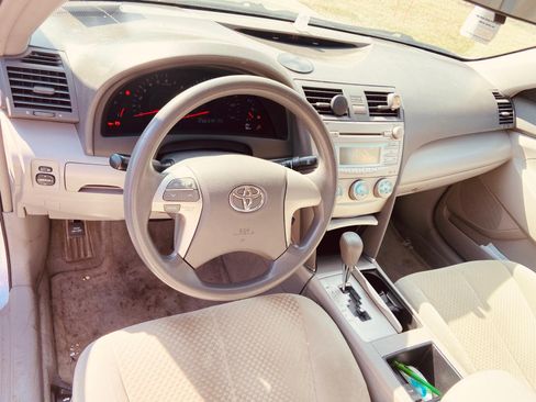 Used 2008 Toyota Camry LE image 6
