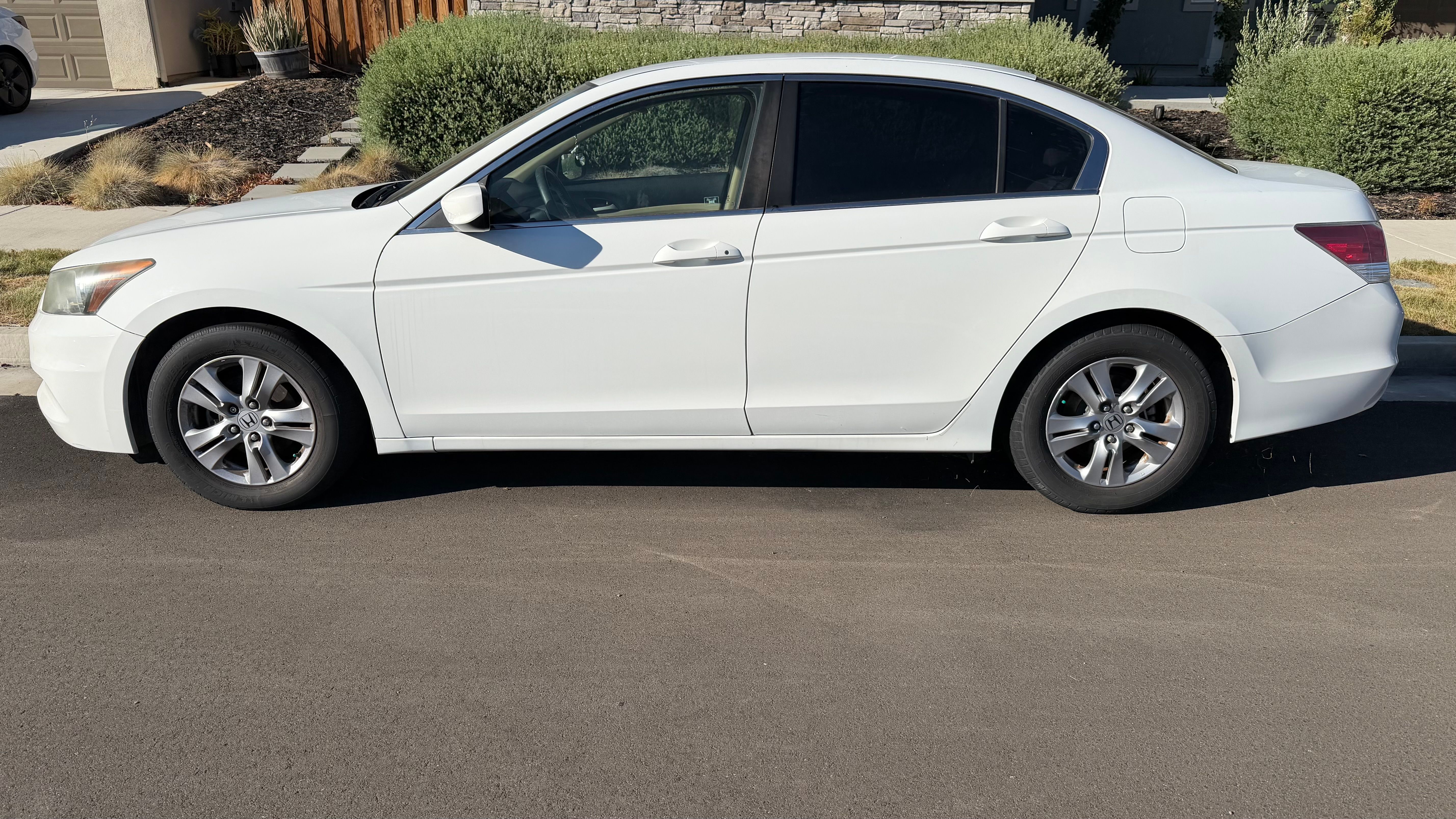 Used 2012 Honda Accord SE image 1