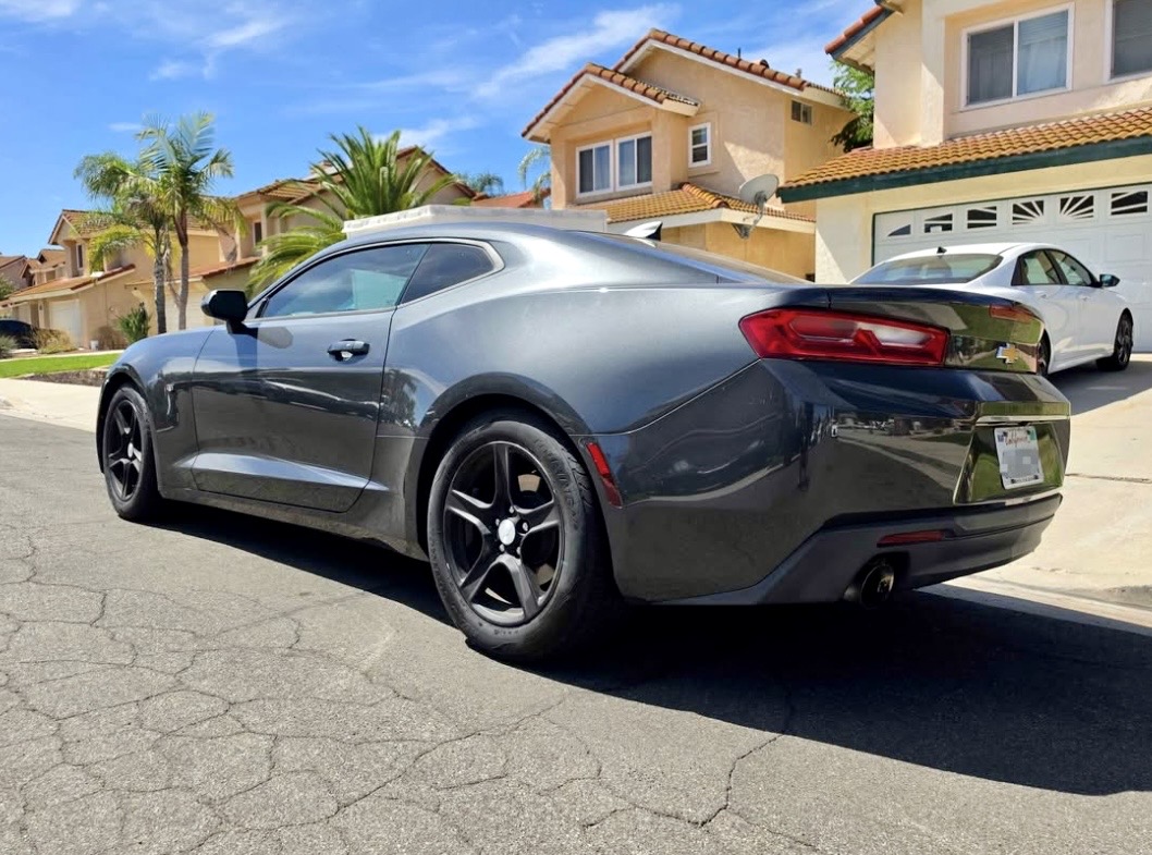 Used 2017 Chevrolet Camaro LT RWD image 12