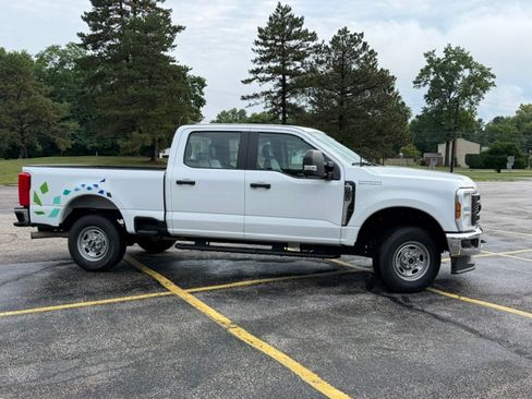 Used 2024 Ford F250 XL w/ XL Driver Assist Package AWD/4WD image 8