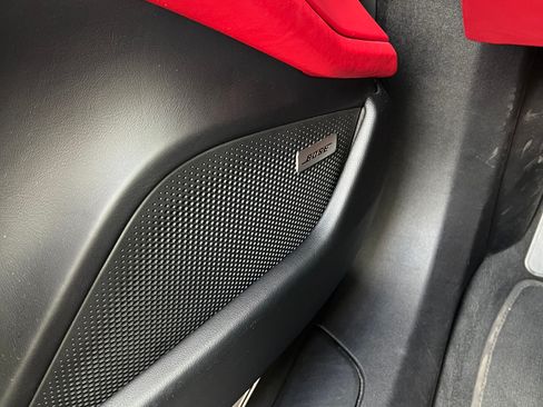 Used 2021 Porsche Taycan RWD image 18
