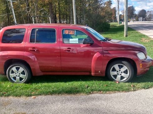 Used 2008 Chevrolet HHR LS w/ Enhanced Sound Package image 4