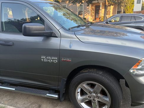 Used 2013 RAM 1500 Express RWD image 5
