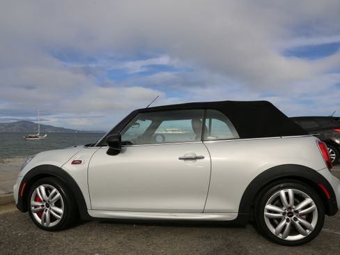 Used 2021 MINI Cooper John Cooper Works w/ 6.5" Touchscreen Package image 27