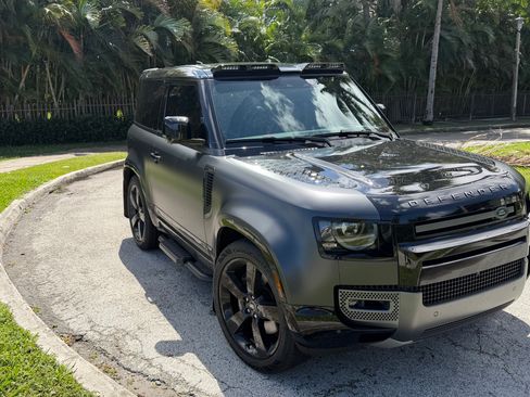 Used 2024 Land Rover Defender 90 Carpathian Edition image 1