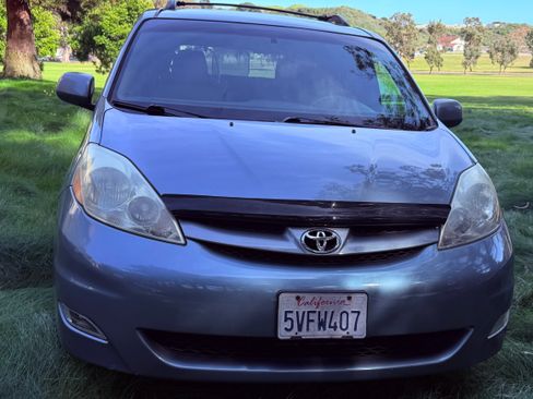 Used 2006 Toyota Sienna XLE image 4
