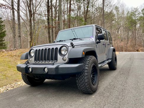 Used 2015 Jeep Wrangler Unlimited Sport w/ Quick Order Package 24S image 5