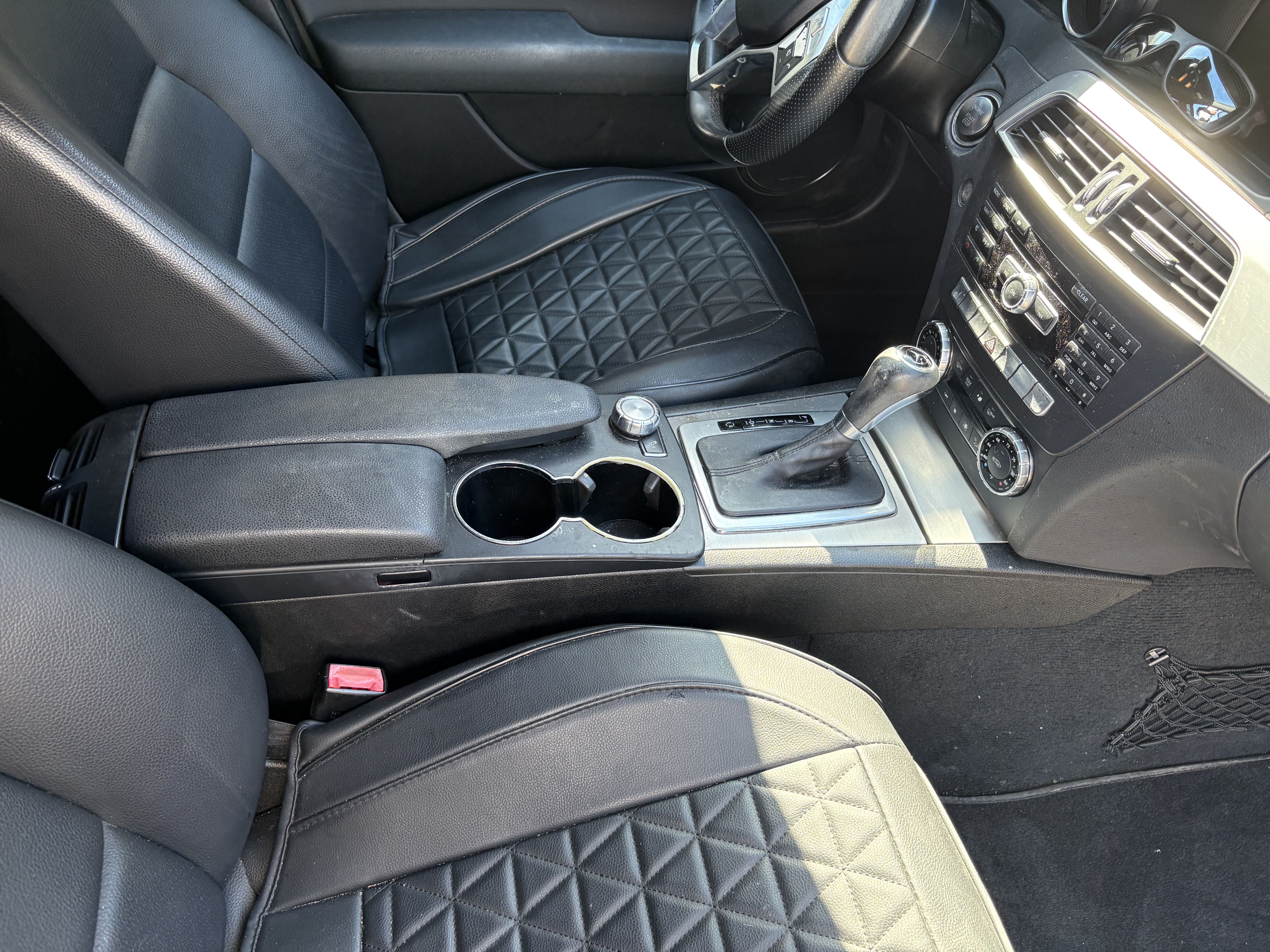 Used 2013 Mercedes-Benz C 250 Sedan image 4