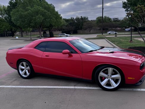Used 2008 Dodge Challenger SRT8 image 2