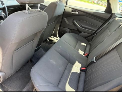 Used 2015 Ford Focus S image 5