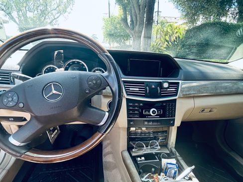 Used 2011 Mercedes-Benz E 350 Sedan image 10