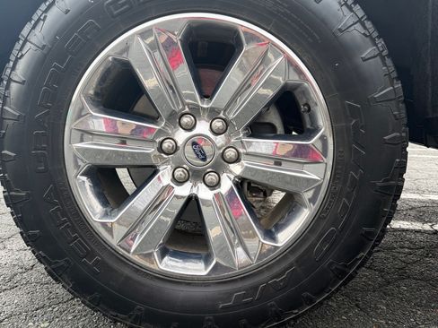 Used 2020 Ford F150 Lariat w/ Equipment Group 502A Luxury image 9