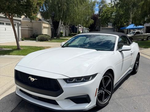 Used 2024 Ford Mustang Premium RWD image 10