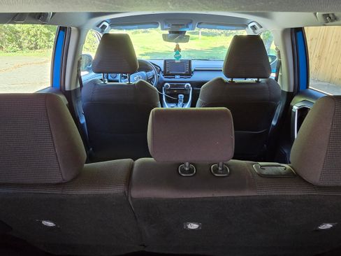 Used 2021 Toyota RAV4 LE w/ Protection Package (TMS) image 5