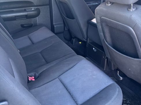 Used 2011 Chevrolet Silverado 1500 LT w/ Regional Value Package image 9