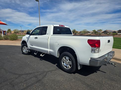 Used 2011 Toyota Tundra 4x4 Double Cab w/ TRD Off-Road Pkg image 6