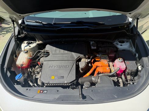 Used 2023 Kia Niro EX Touring image 30