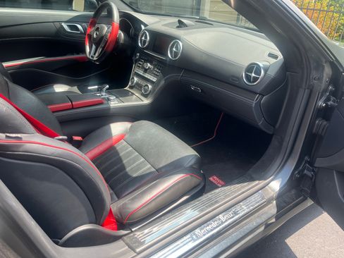 Used 2016 Mercedes-Benz SL 550 image 10