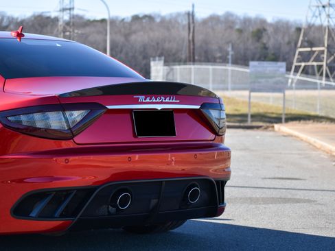 Used 2017 Maserati GranTurismo Sport image 4