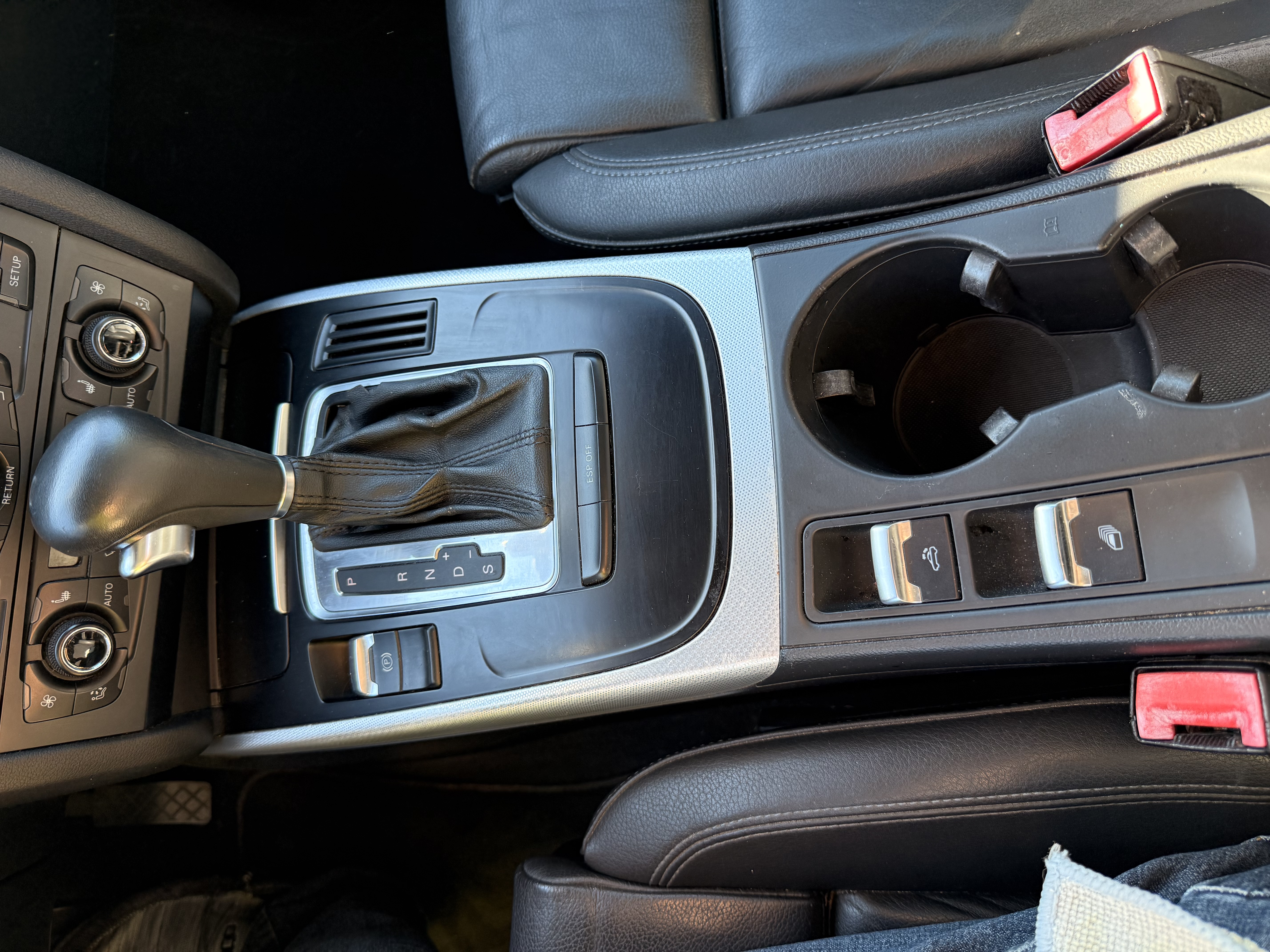 Used 2010 Audi A5 2.0T Premium Plus FWD image 5