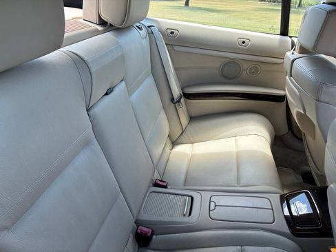 Used 2011 BMW 335i Convertible RWD image 12