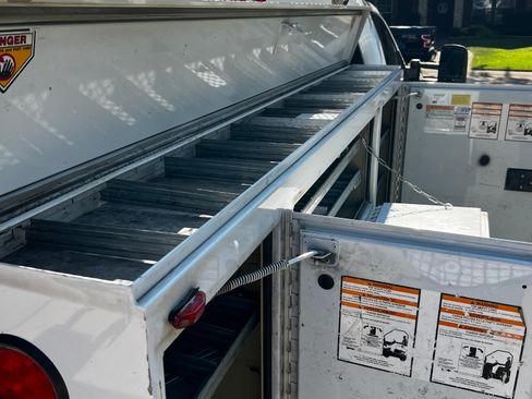 Used 2013 Chevrolet Silverado 2500 W/T image 9