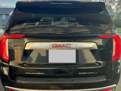 Used 2021 GMC Yukon Denali image 4