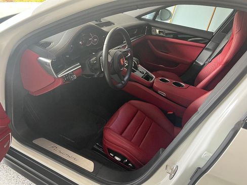 Used 2021 Porsche Panamera 4 AWD/4WD image 4