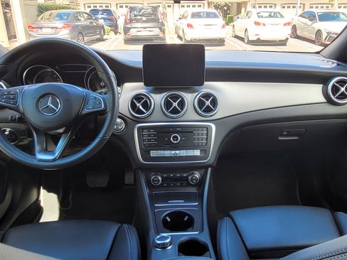 Used 2019 Mercedes-Benz CLA 250 image 5