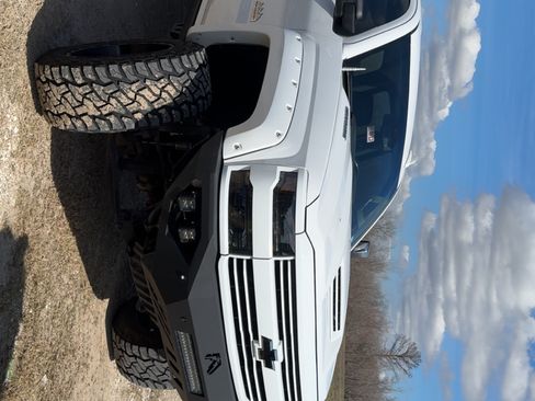 Used 2017 Chevrolet Silverado 2500 High Country w/ Duramax Plus Package image 2