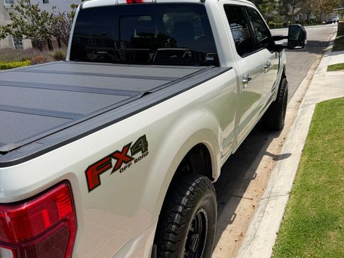 Used 2022 Ford F250 Platinum AWD/4WD image 8