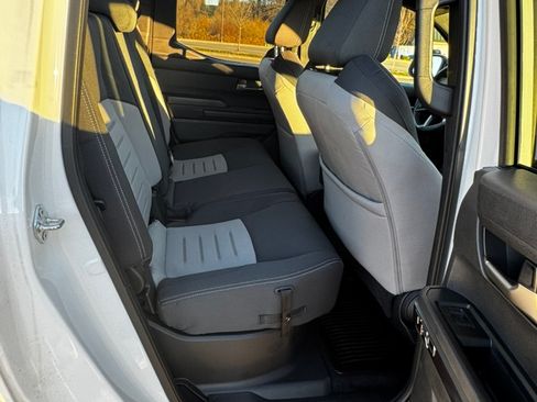 Used 2025 Toyota Tacoma TRD Sport AWD/4WD image 11