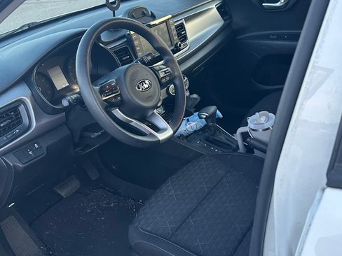 Used 2019 Kia Rio S image 12