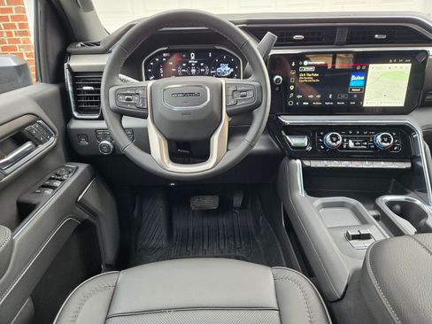 Used 2026 GMC Sierra 2500 Denali w/ Technology Package image 22